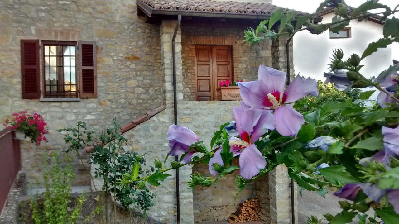 La Pomella Villa Ponte Nizza Ngoại thất bức ảnh